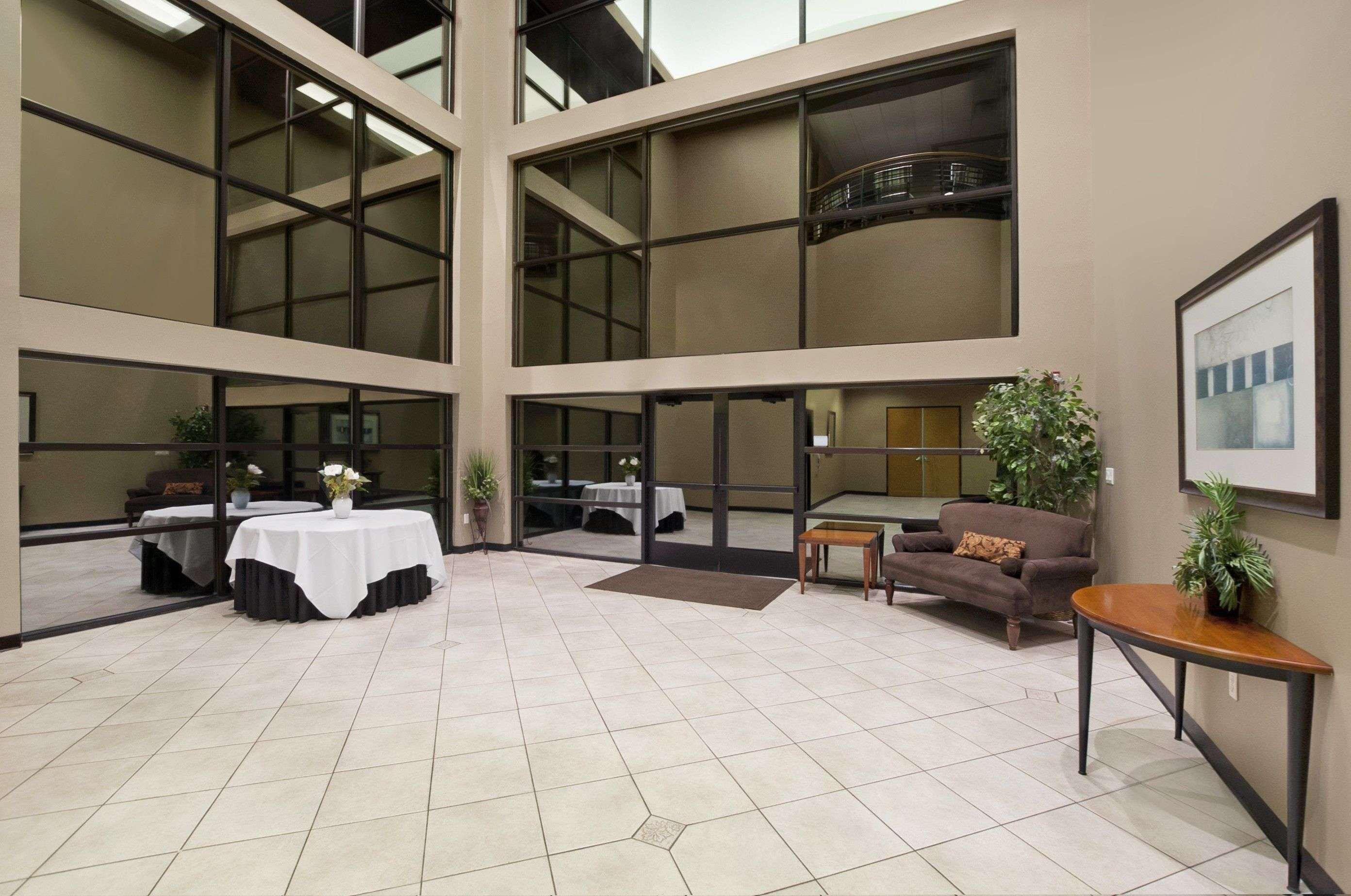 מלון ראונד רוק Wingate By Wyndham And Williamson Conference Center מראה חיצוני תמונה